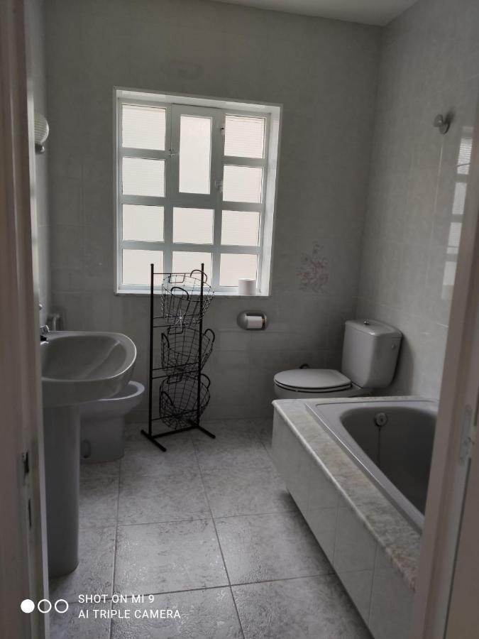 הוילה קרנוטה Casa Playa De Caldebarcos מראה חיצוני תמונה
