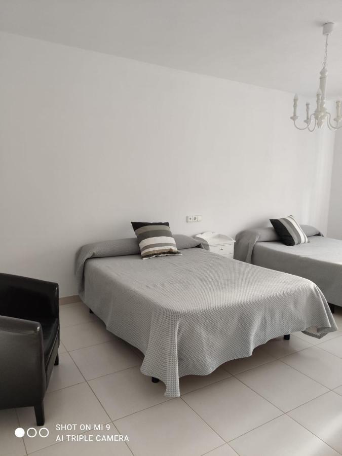 הוילה קרנוטה Casa Playa De Caldebarcos מראה חיצוני תמונה